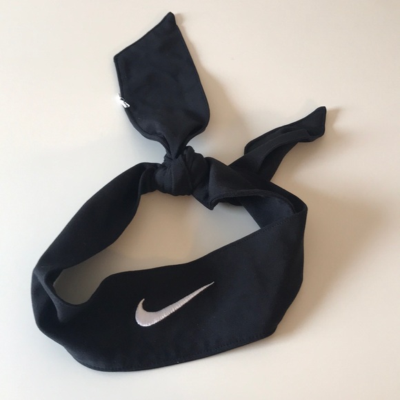 🎉SALE🎉Black Nike Headband - Picture 3 of 3